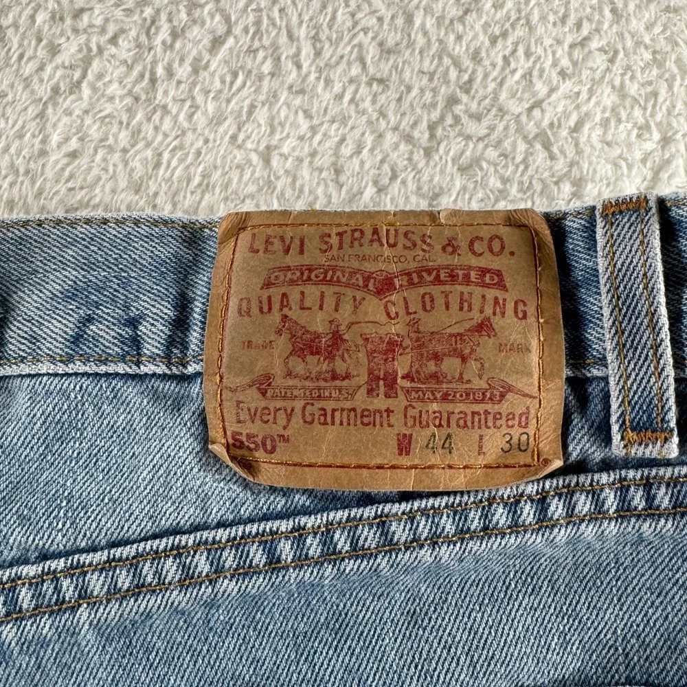 Levis 550 Relaxed Fit Straight Mens‎ Tag 44x30 Western Light Wash Blue Denim